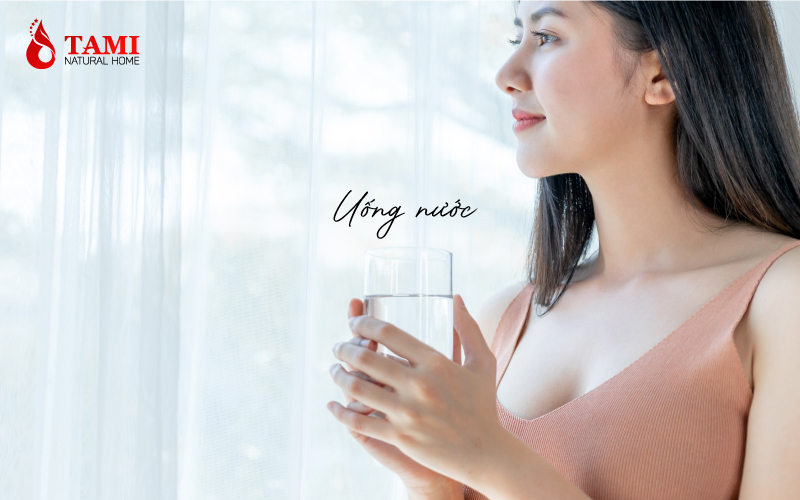 uống đủ nước - Cách giúp da đẹp hơn