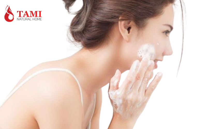 Top sữa rửa mặt không gây khô da, dưỡng ẩm hiệu quả (3)